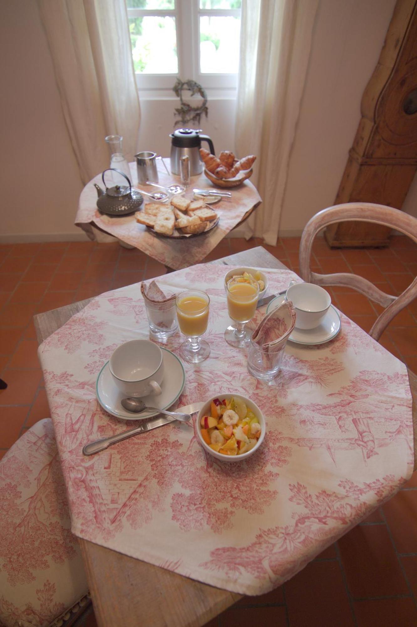 Au Bel Air Bed & Breakfast Clermont-Pouyguilles Eksteriør bilde